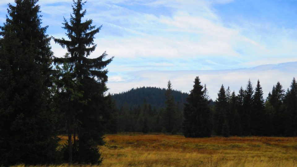 Nejvyšší česká sopka na obzoru