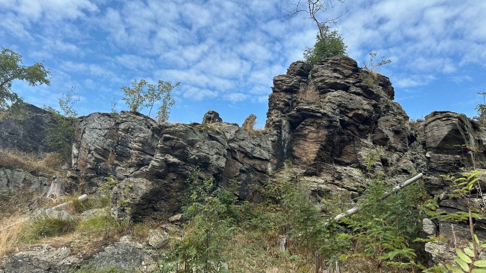 Žulová skaliska se nacházejí v nadmořské výšce přes 900 metrů | foto: Jana Strejčková, Český rozhlas Žulová skaliska se nacházejí v nadmořské výšce přes 900 metrů