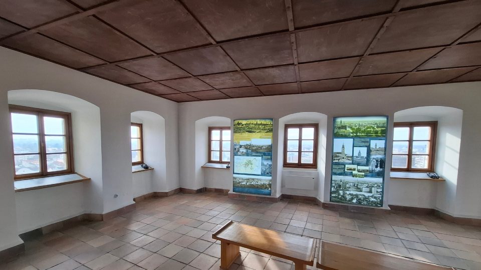 Pohled do stálé expozice v hlásce pardubického zámku