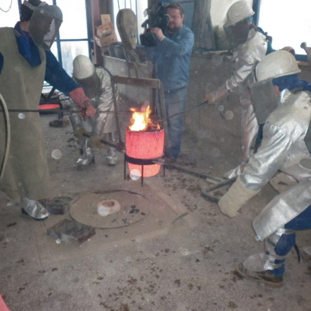 Odlévání zvonu v Polešovicích | foto: Pavel Sedláček