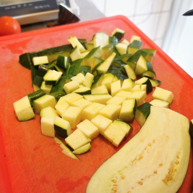 Nakrájená cuketa | foto: Patrik Rozehnal,  Český rozhlas