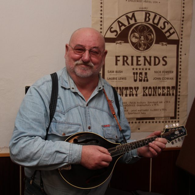 Václav Kříž,  hráč na mandolínu | foto: Milan Kopecký,  Český rozhlas