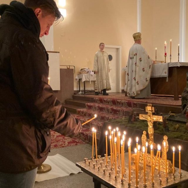 Pravoslavní věřící v Brně slaví Vánoce | foto: Karolína Wernerová,  Český rozhlas