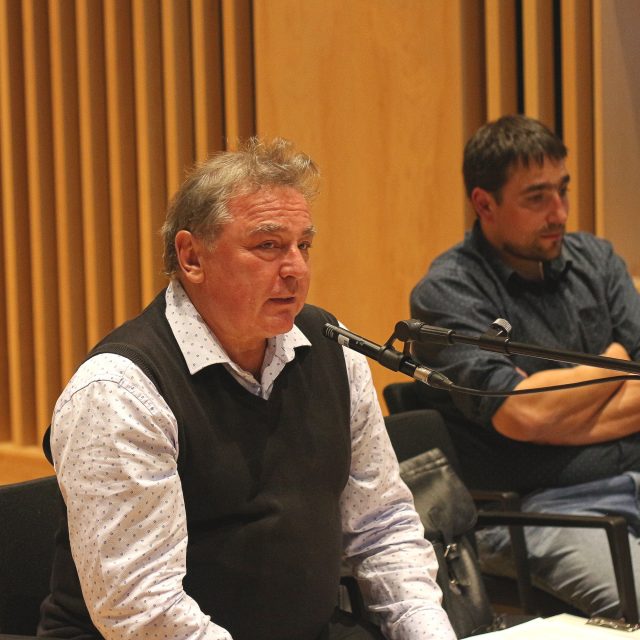 Setkání folklorních redaktorů v Českém rozhlase Brno. Na snímku Zdeněk Tofel a Jaroslav Kneisl | foto: Ludmila Opltová,  Český rozhlas