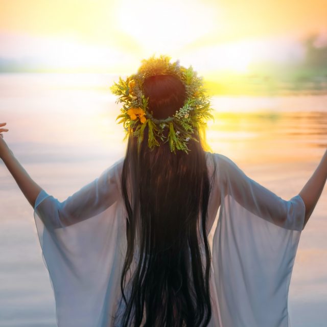 Svatojánský květinový rituál | foto: Shutterstock