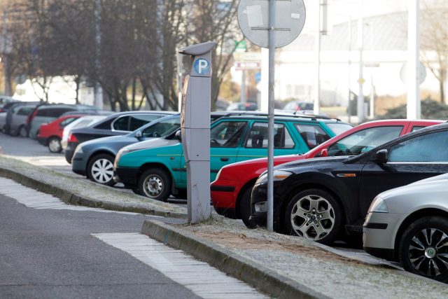 Parkování v centru Brna podražilo. V noci se ale mnohým platit nechce. | foto: Fotobanka Profimedia