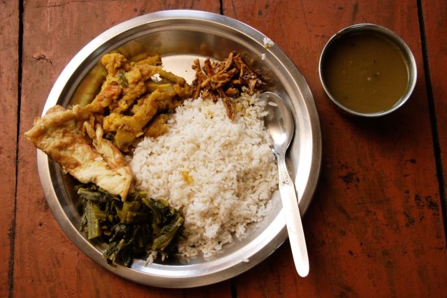 Typickým nepálským pokrmem je Dal bhat tarkari  | foto: Fotobanka Profimedia