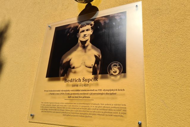 První československý olympijský vítěz Bedřich Šupčík. Zlatou medaili získal na olympijských hrách v Paříži před sto lety | foto: Tomáš Kremr,  Český rozhlas