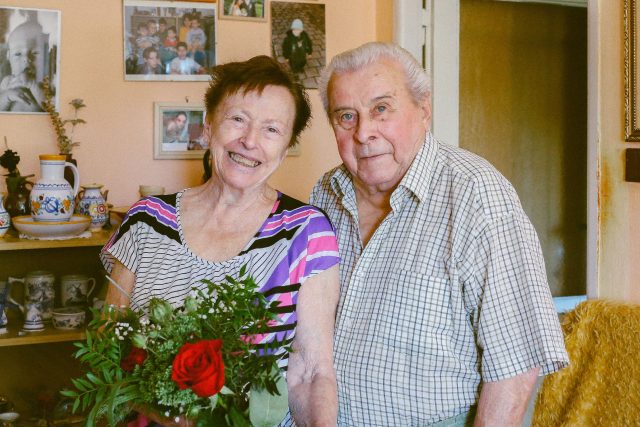  Láska jak z červené knihovny trvá už 70 let! A pořád mají plány