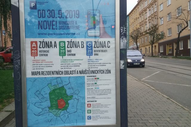 Rezidentní parkování v Brně dozná změn rok po spuštění systému | foto: Ludmila Opltová,  Český rozhlas