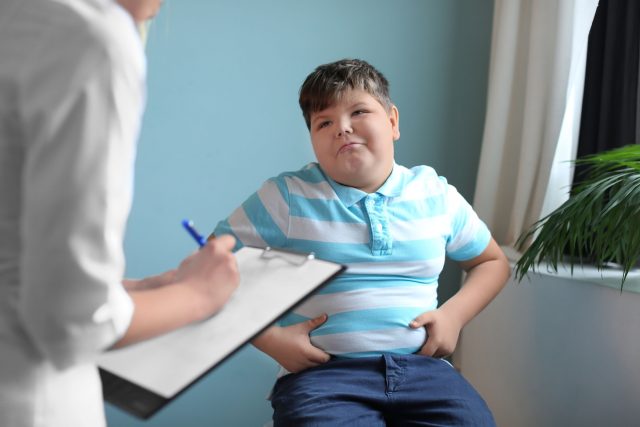 Dětí s obezitou přibývá,  můžou za to i loňská karanténní opatření  (ilustrační foto) | foto: Shutterstock