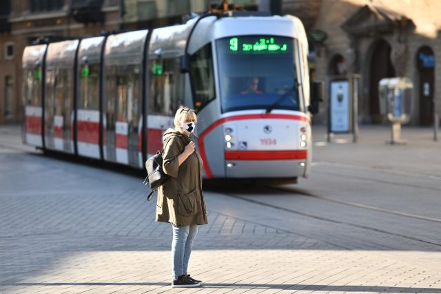 Omezení v dopravě se dotknou linky číslo 1 a 9 | foto: Patrik Uhlíř,  MAFRA / Profimedia