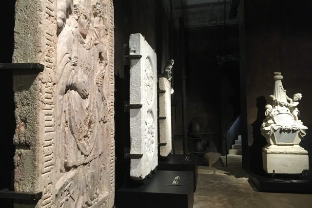 Expozici starých soch a kamenných artefaktů uvidí návštěvníci od dubna 2020 | foto: Tomáš Kremr,  Český rozhlas