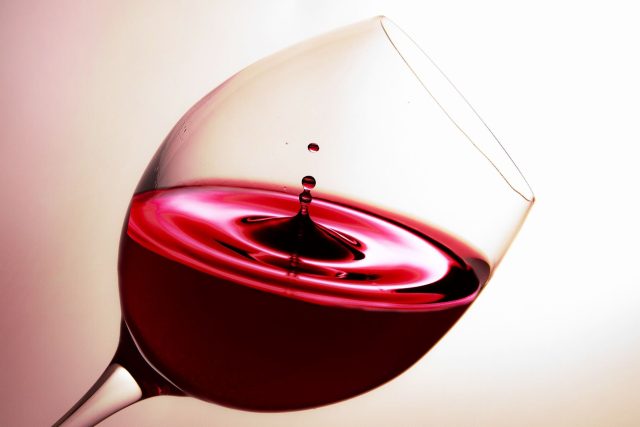 V každém doušku vína je ukryta pravda i mnoho poctivé lidské práce | foto: Fotobanka Pixabay