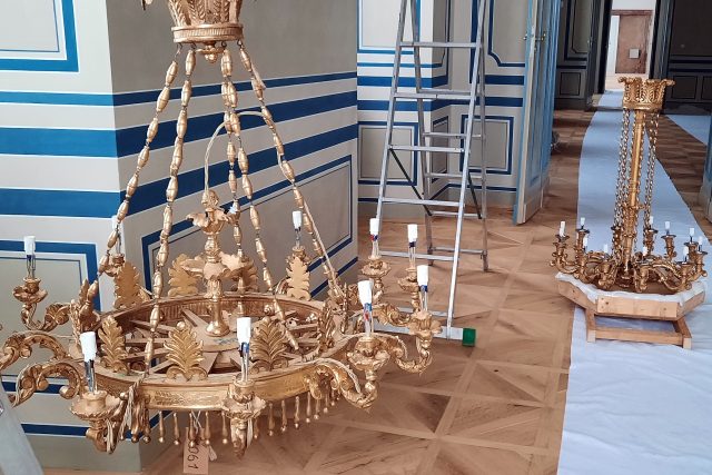 Nábytek a další artefakty se právě stěhují | foto: Martina Klímová,  Český rozhlas