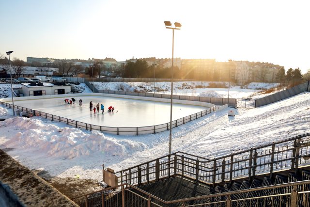 Na místě Zimního stadionu za Lužánkami dnes stojí městské kluziště | foto: Marie Stránská,  MAFRA / Profimedia