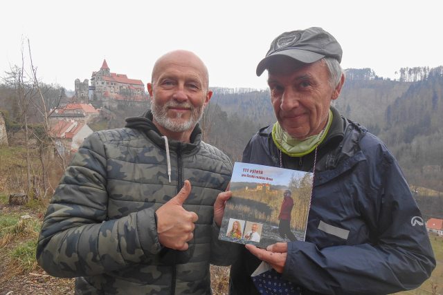 Borek Kapitančik s Petrem Vejrostou,  autorem knihy 111 výletů pro Český rozhlas Brno | foto: Miloš Šenkýř,  Český rozhlas