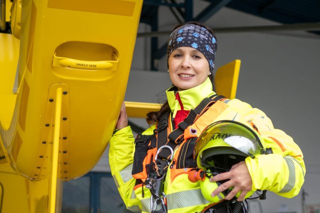 Lékařka Lucie Langová pracuje pro leteckou záchrannou službu i pro horskou službu | foto: Igor Jícha