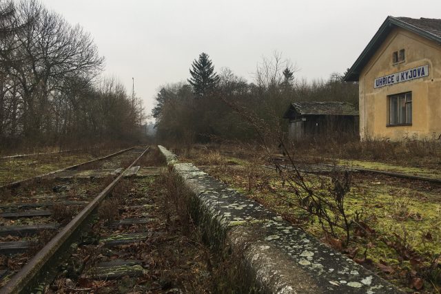 Vlakoví fanoušci chtějí znovu obnovit provoz na víc než sto let staré dráze | foto: Tomáš Kremr,  Český rozhlas