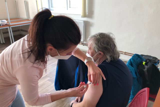 Očkování v Bělé pod Pradědem | foto: Andrea Švubová,  Český rozhlas