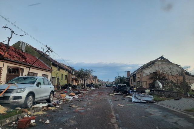 Pohled na Moravskou Novou Ves na Břeclavsku po bouři v pátek ráno | foto: Alena Hesová,  Český rozhlas