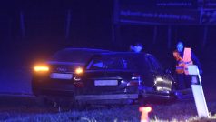 U Lechovic na Znojemsku havarovalo auto s ministrem zahraničních věcí Zaorálkem, který patří mezi osoby chráněné policií